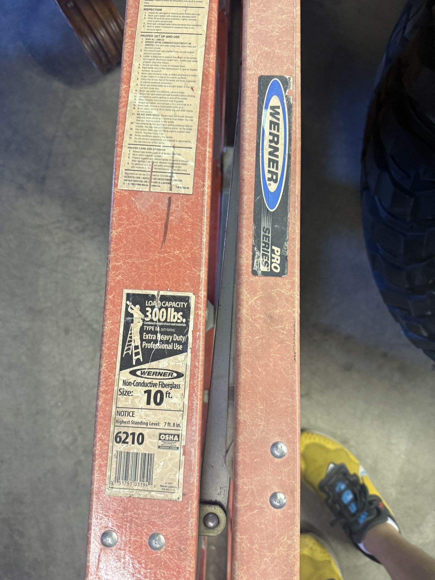 Werner 10’ Fiberglass Ladder