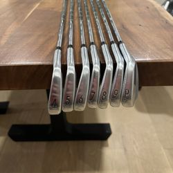 Titleist Combo Iron Set 4-6 T100 And 7-PW 620mb’s. X100 120 Shafts