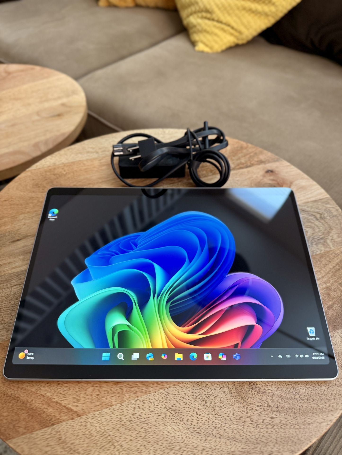 2025 Microsoft Surface Pro 11, 120Hz 3K Touchscreen 16GB - 256GB, new