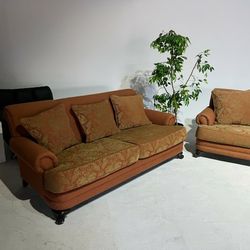 Luxury Couches 