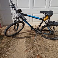 Men's Trek Mountain Bike 