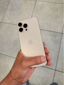 iPhone 16 Pro Max