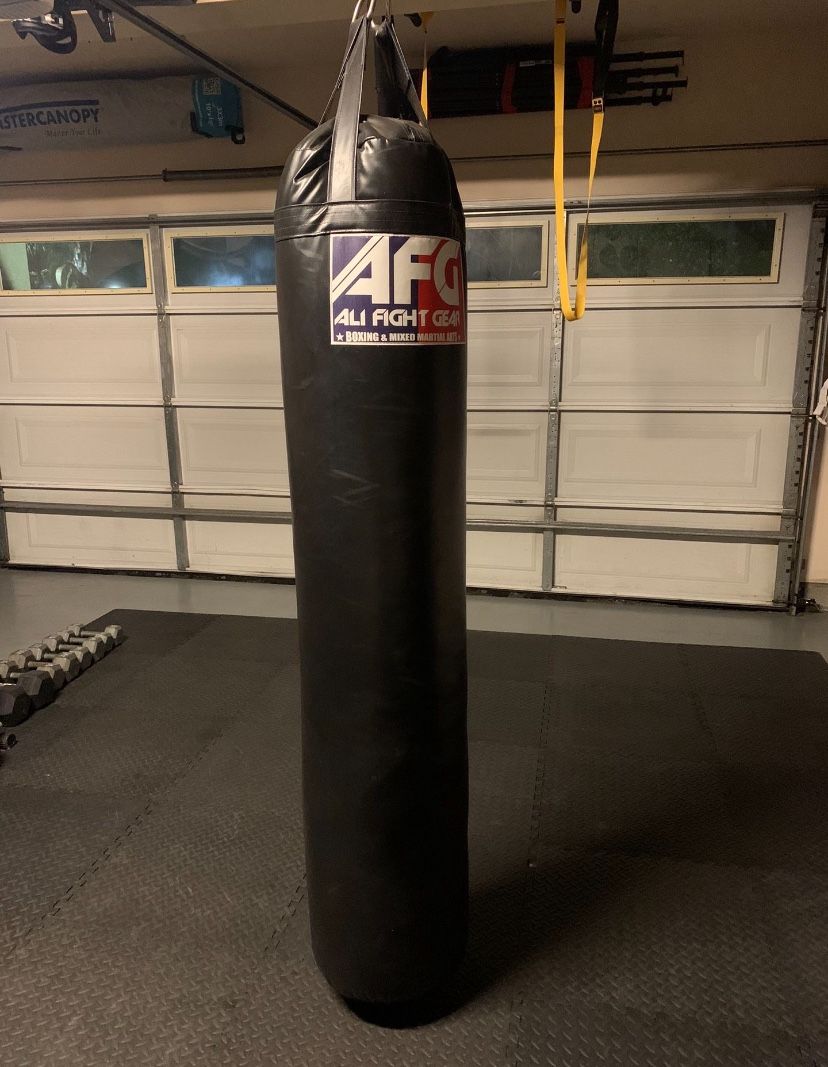Muay Thai Punching Bag 