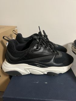 Dior B22