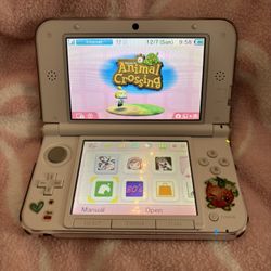 Nintendo 3DS XL Animal Crossing Edition 