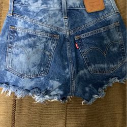 Levi’s Shorts Size 25