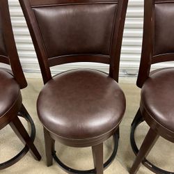 Swivel Leather Barstool All 5  For $450