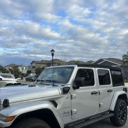 2022 Jeep Wrangler Unlimited Sahara 4XE