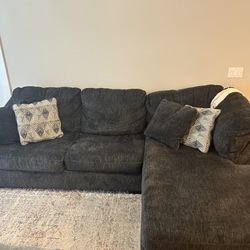 Sectional Couch With Chaise