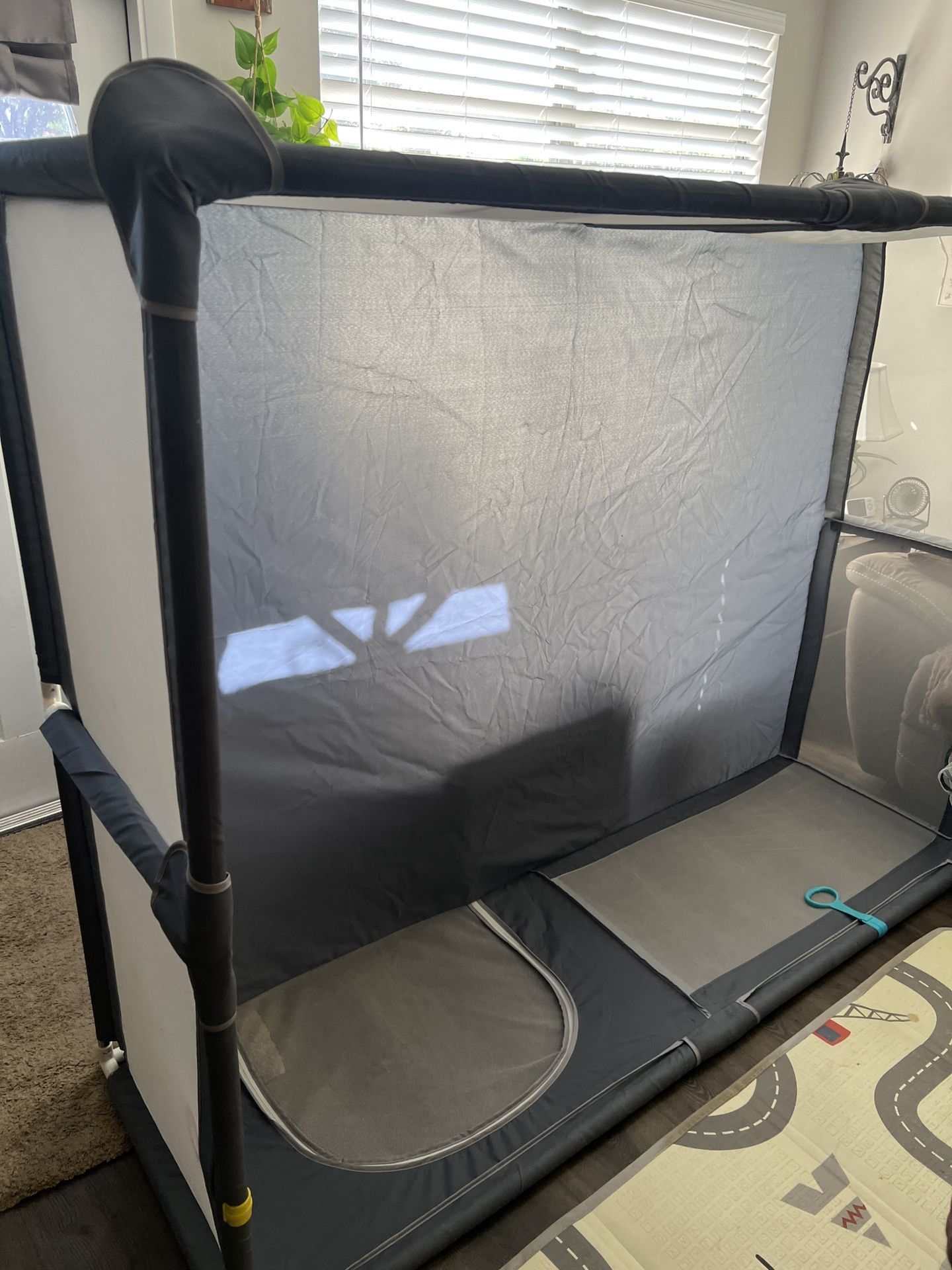 Play Pen Details In Pic. Clean Smoke Free Home No Rips, Tears Or Damage.