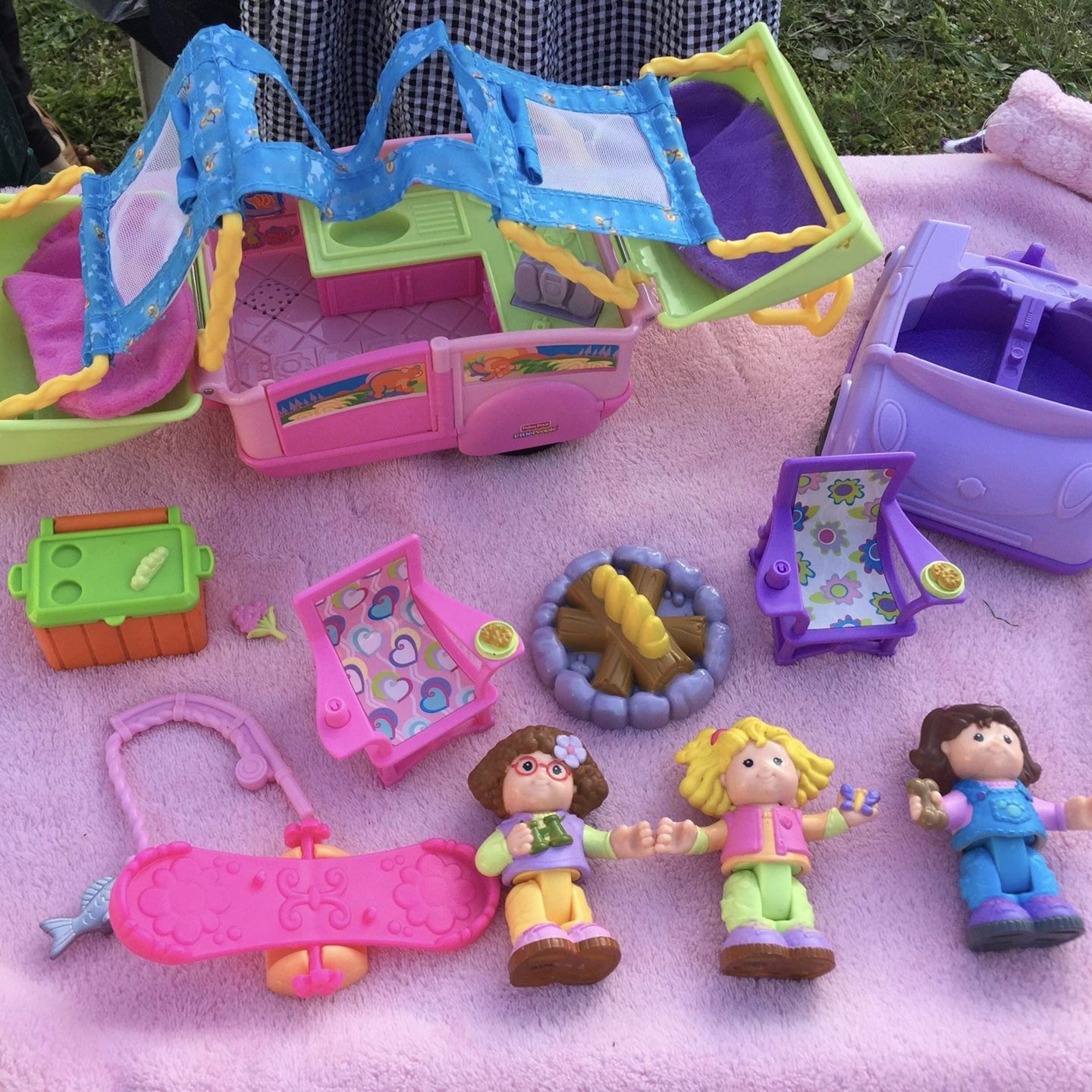 Little people pop up camper 2025