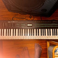 Yamaha DX21 Vintage Synth With Programmable Effects