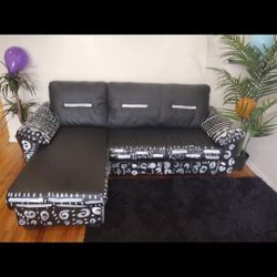 Black And White Couch 