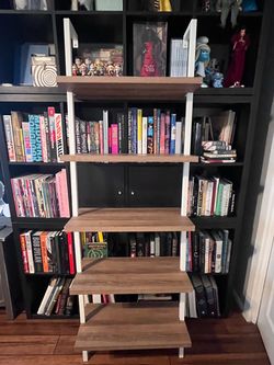 Convenience Concepts 5-Tier Ladder Bookshelf – Driftwood & White