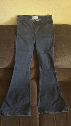 Hollister Curvy High Rise Flare Jeans