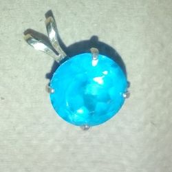 3 Carat Topaz Set In 14K Yellow Gold 