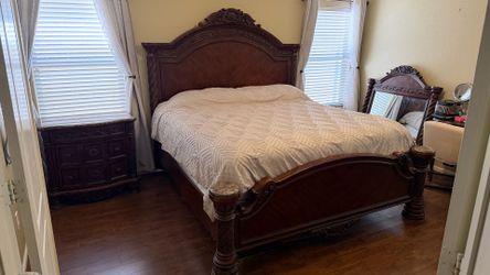 King Size Marble Bedroom Set