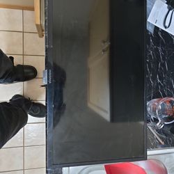 24 Inch TV missing A Leg