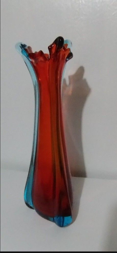 VINTAGE CRIMSON & BLUE SOMMERSO MURANO GLASS VASE