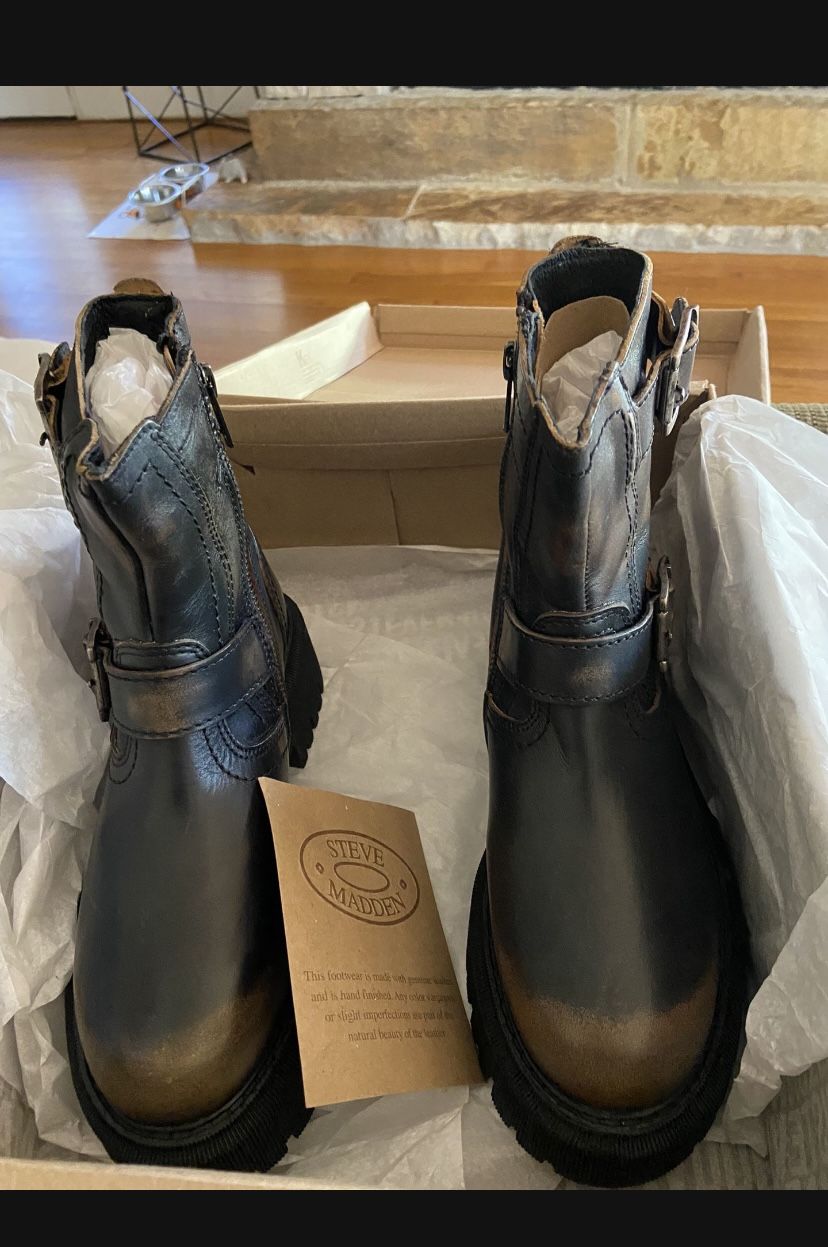 Steve Madden - Women’s 6.5 Boots