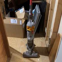 Dyson DC18