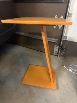 Modern style z-shape Wooden Side Table