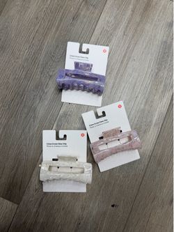 Lululemon hair clips