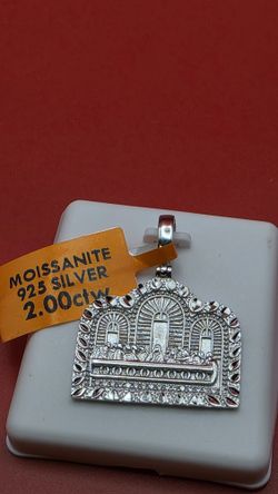 ✨ Moissanite Last Supper Pendant | Solid 925 Silver | 2.00 CTW