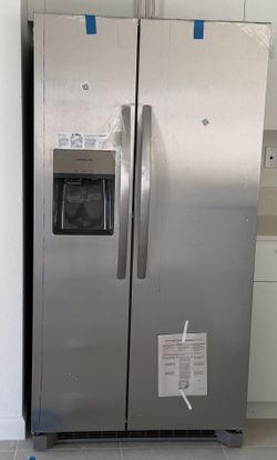 Refrigerator BRAND NEW