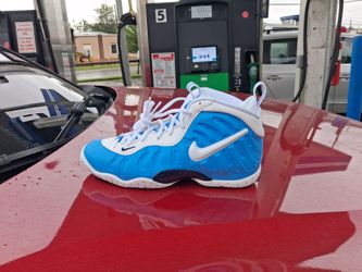 Brand New And Original Men's Nike Foamposite Sneakers Sizes 7