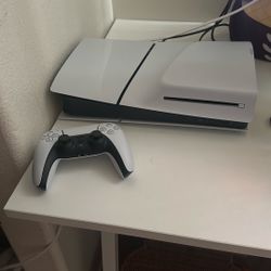 PS5 Slim