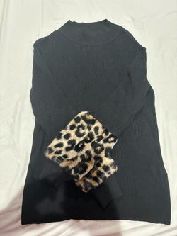Women’s Michael Kors Sweater- Small