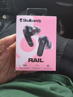 Skull Candy Rail Bluetooth Earbuds