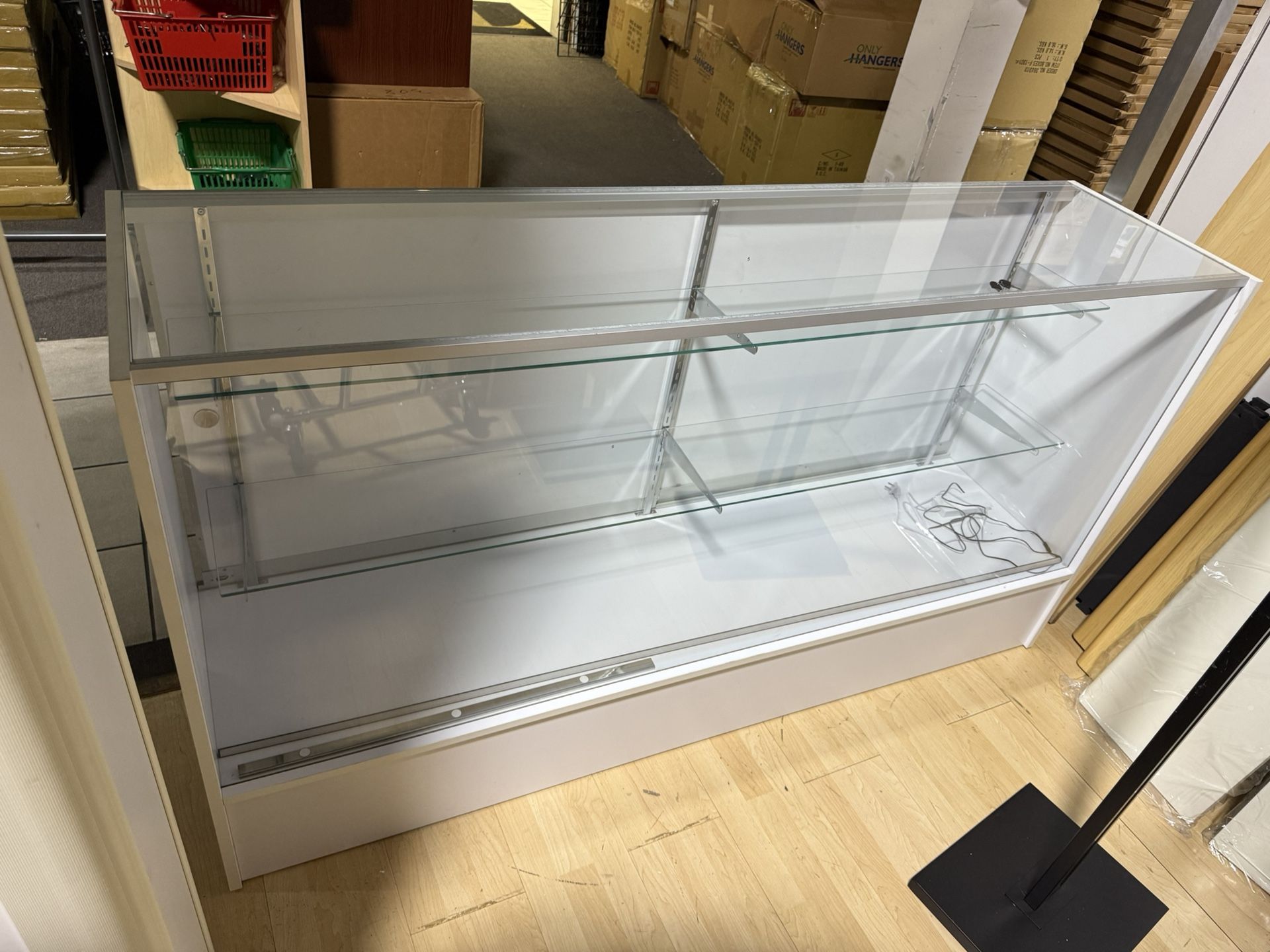 Glass Showcases On Clearance 
