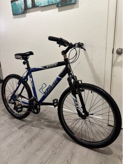 Trek Bicycle 3700  Blue Good Condition