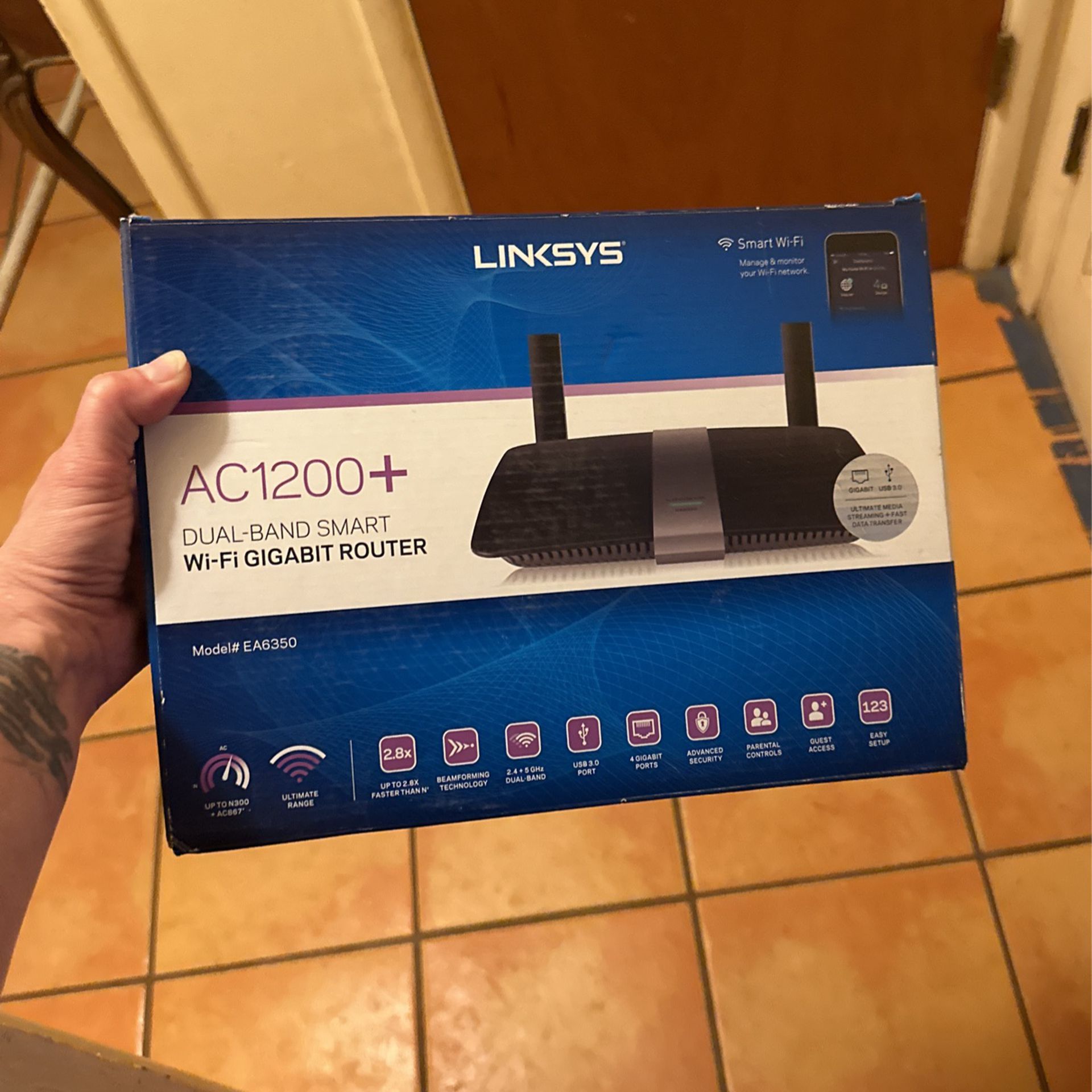 Lynxes Dual Band Smart Wi-Fi Gigabit Router