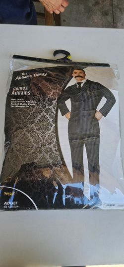 Costume