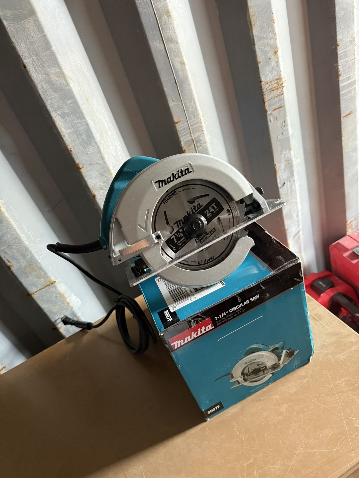 Cutting Saw