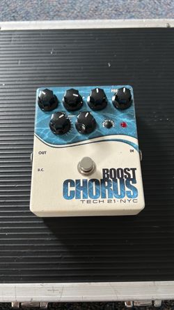 Tech 21 NYC Boost Chorus Guitar Pedal