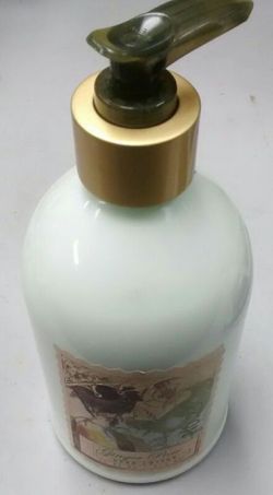 Ginger Pear No. 23 hand lotion 16fl oz.