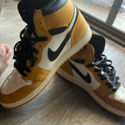 Nike Shoes 