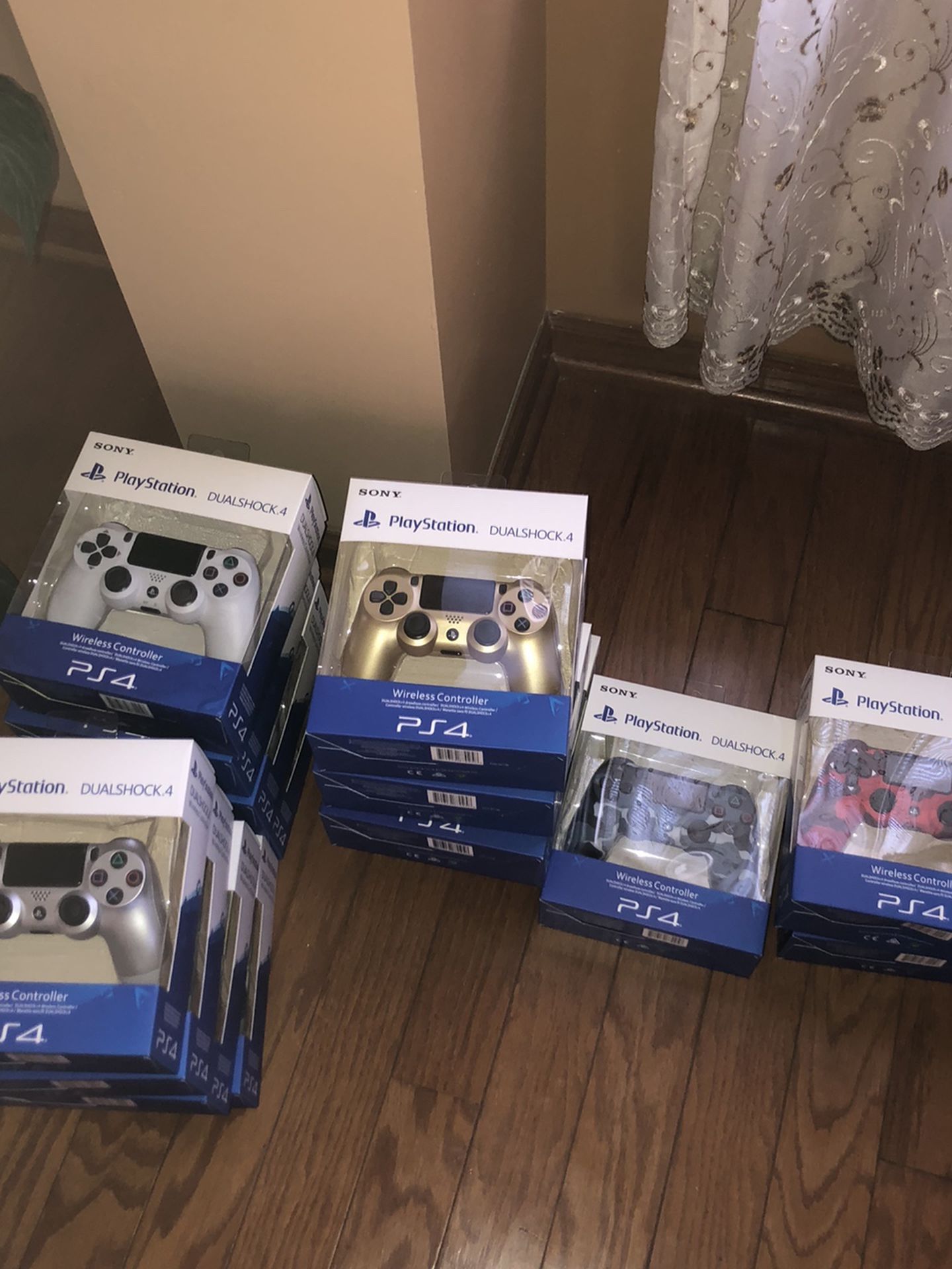 PS4 Controllers (BRAND NEW)