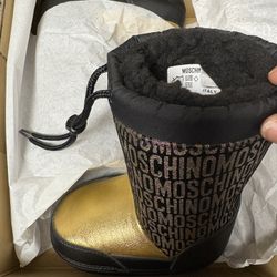 Moschino Snow Boots 