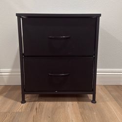 Nightstand/ 2-drawer