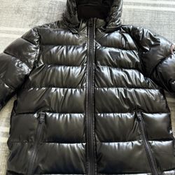 Guess Puffer Jacket 