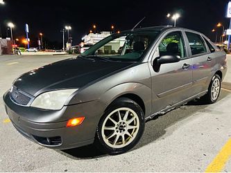 2005 Ford Focus ZX4