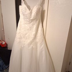 Wedding dress