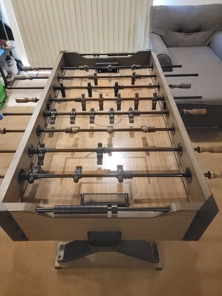Well Universal Foosball Table