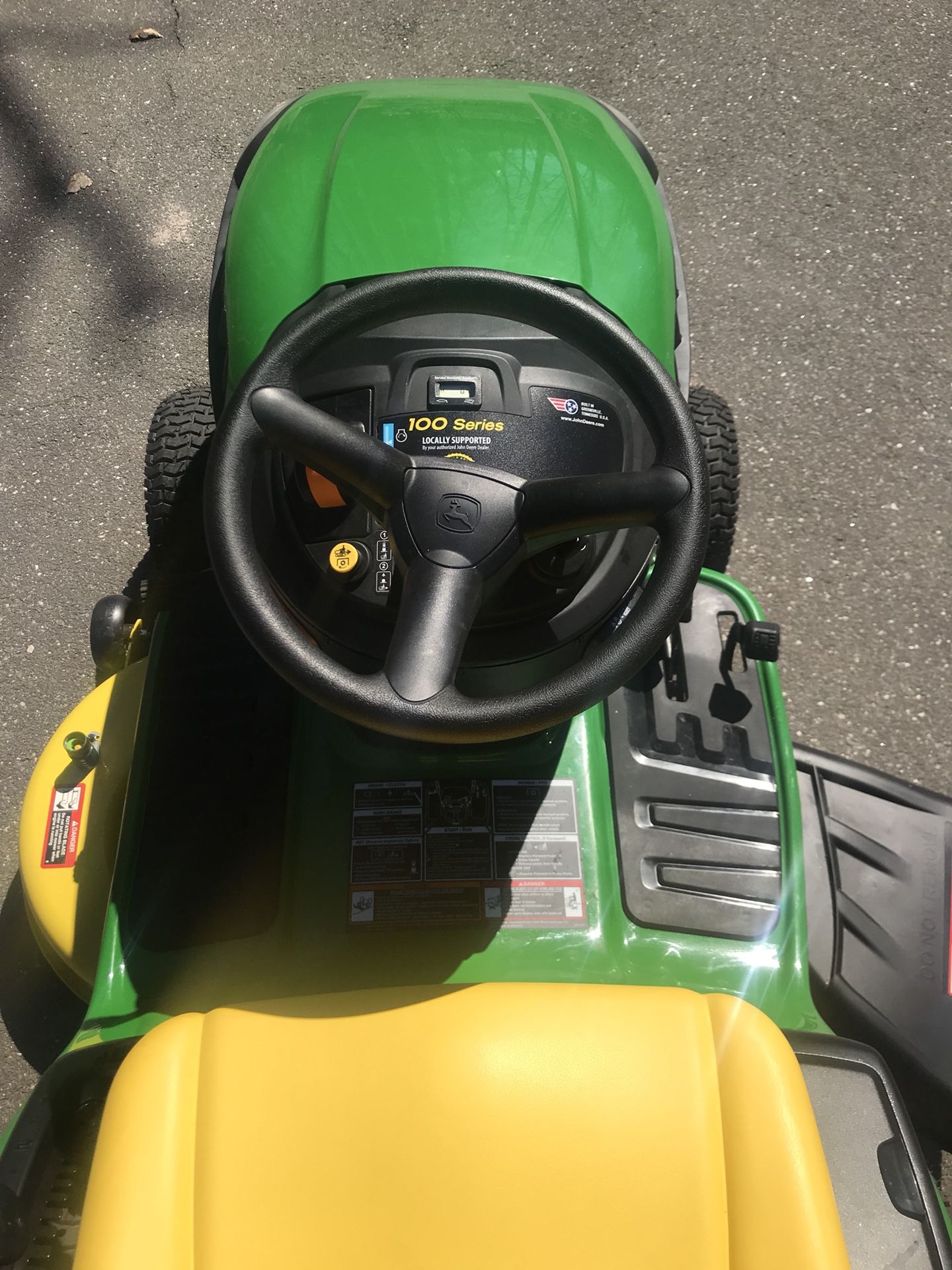 John Deere E120 Lawn Tractor NEW Barely used. for Sale in Seymour, CT