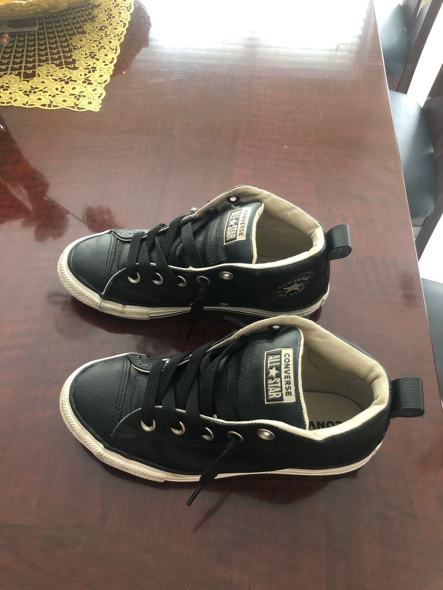 New Boys-Girls Converse AllStar Shoes size 3